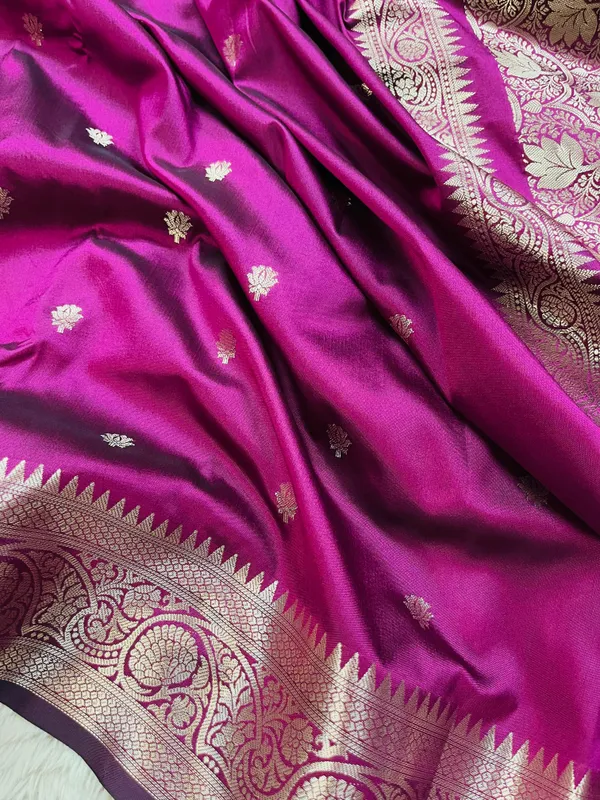 Magenta_Banarasi_Semi_Mashru_Silk_Saree_with_Traditional_Antique_Gold_Zari_Border