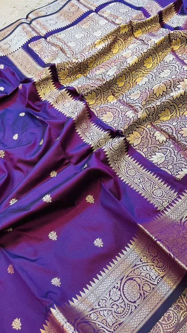 Wine_Banarasi_Semi_Mashru_Silk_Saree_with_Traditional_Antique_Gold_Zari_Border
