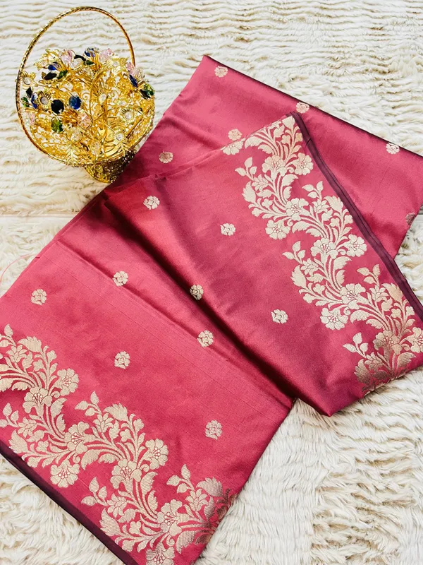 Gajari_Banarasi_Semi_Mashru_Silk_Saree_with_Modern_Antique_Gold_Zari_Border