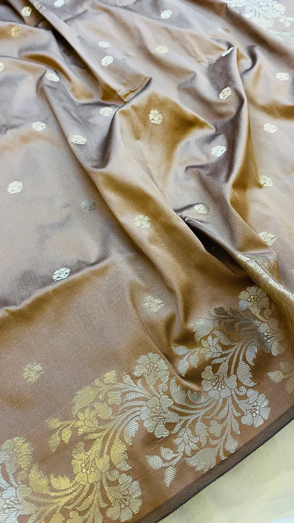Light_Copper_Banarasi_Semi_Mashru_Silk_Saree_with_Rich_Antique_Gold_Zari_Border