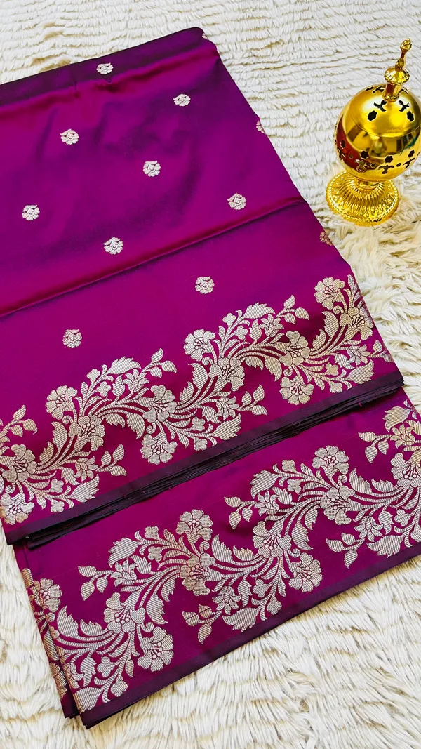 Magenta_Banarasi_Semi_Mashru_Silk_Saree_with_Rich_Antique_Gold_Zari_Border