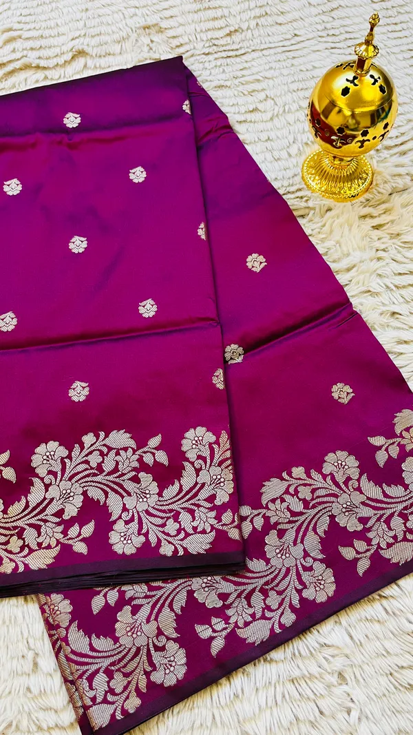 Magenta_Banarasi_Semi_Mashru_Silk_Saree_with_Rich_Antique_Gold_Zari_Border
