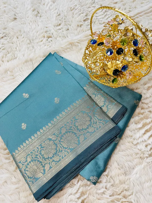 Aqua_Sea_Green_Banarasi_Semi_Mashru_Silk_Saree_with_Traditional_Antique_Gold_Zari_Border