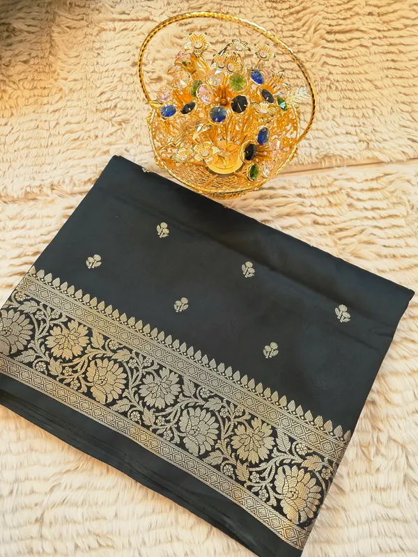 Black_Banarasi_Semi_Mashru_Silk_Saree_with_Traditional_Antique_Gold_Zari_Border