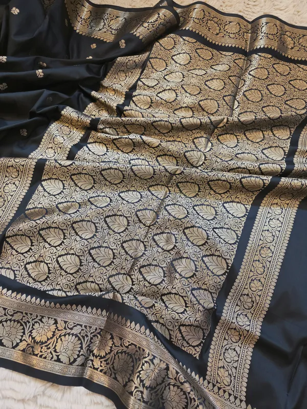 Black_Banarasi_Semi_Mashru_Silk_Saree_with_Traditional_Antique_Gold_Zari_Border