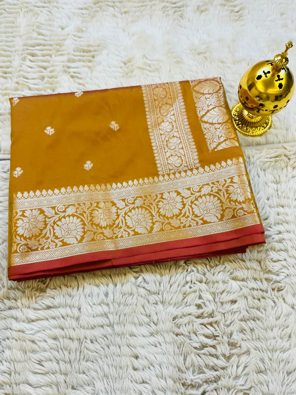 Mustard_Banarasi_Semi_Mashru_Silk_Saree_with_Traditional_Antique_Gold_Zari_Border