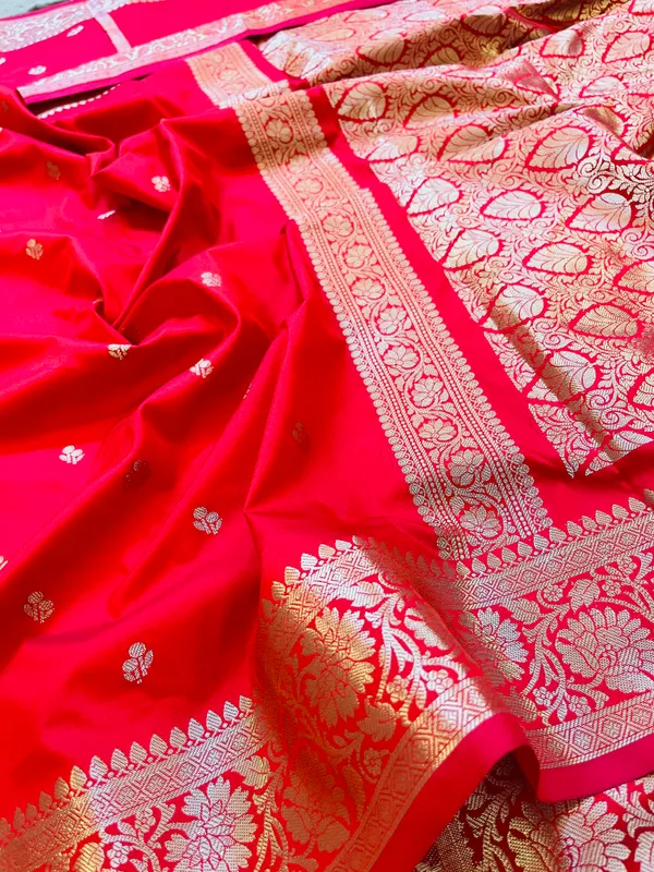 Red_Banarasi_Semi_Mashru_Silk_Saree_with_Traditional_Antique_Gold_Zari_Border