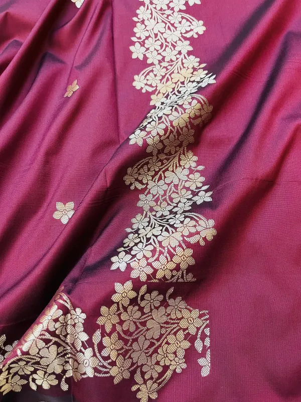 Garnet_Banarasi_Semi_Mashru_Silk_Saree_with_Rich_Antique_Gold_Zari_Border