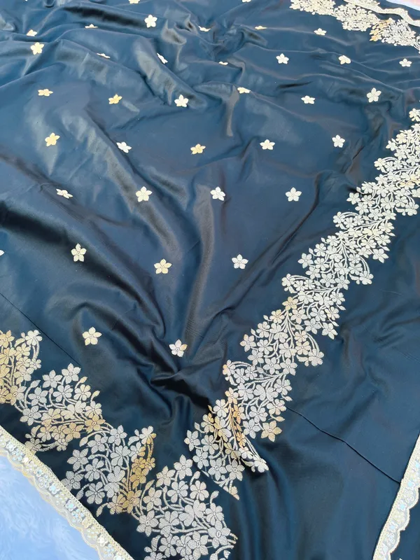 Black_Banarasi_Silk_Saree_with_Handcrafted_Mirror_&_Pearl_Lace_Border_|_Traditional_Festive_Saree