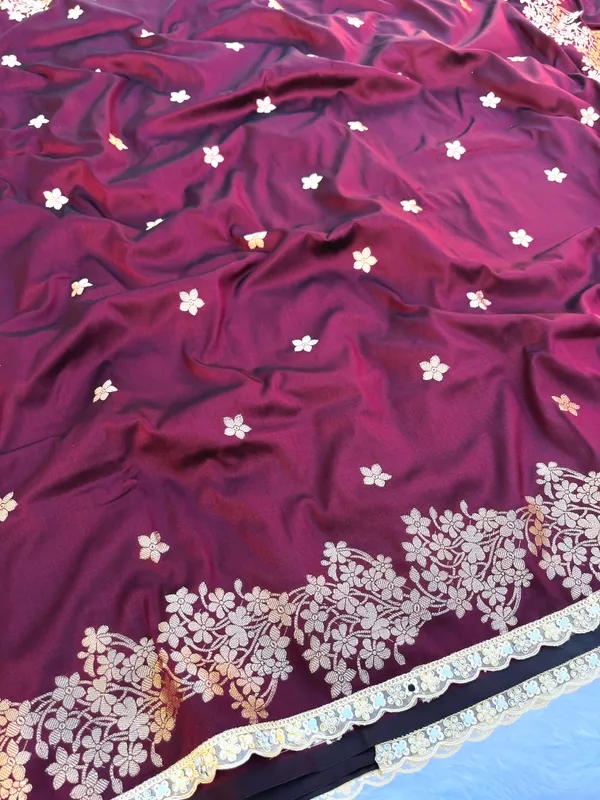 Garnet_Banarasi_Silk_Saree_with_Handcrafted_Mirror_&_Pearl_Lace_Border_|_Traditional_Festive_Saree