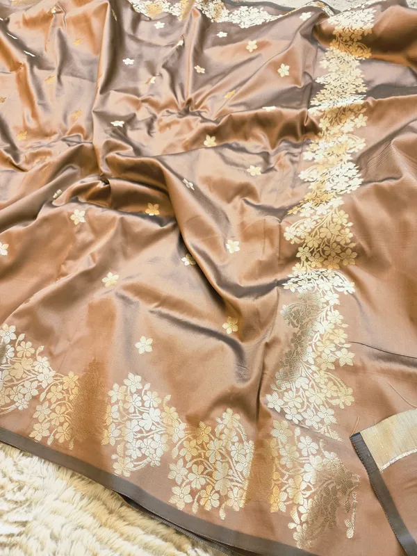 Light_Copper_Banarasi_Semi_Mashru_Silk_Saree_with_Rich_Antique_Gold_Zari_Border