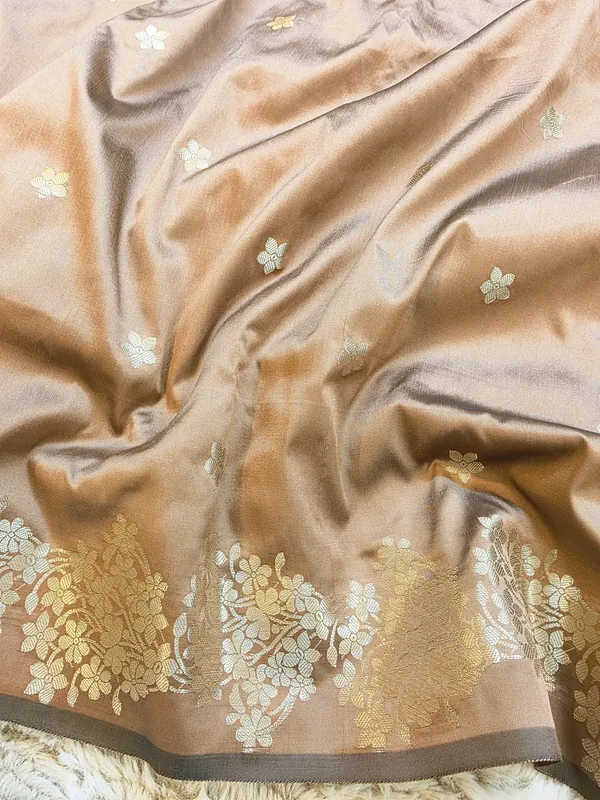 Light_Copper_Banarasi_Semi_Mashru_Silk_Saree_with_Rich_Antique_Gold_Zari_Border