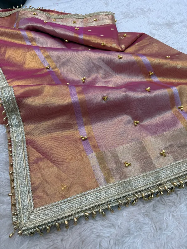 Dhoop-Chhaon_Rose_Gold_Viral_Ghungroo_Tissue_Silk_Banarasi_Saree