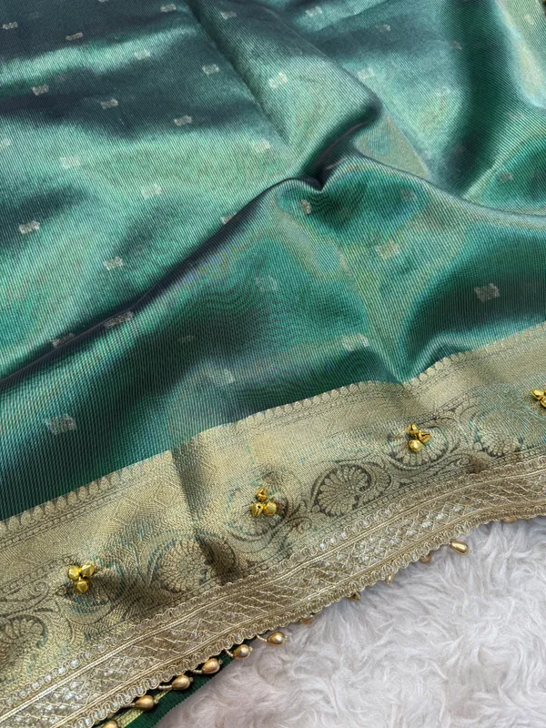 Emerald_Green_Viral_Ghungroo_Tissue_Silk_Banarasi_Saree