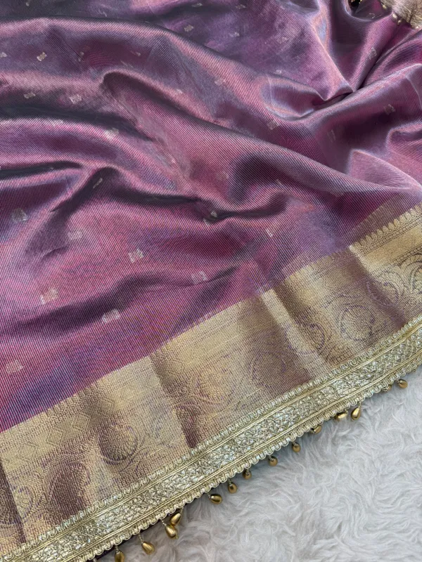 Magenta_Viral_Ghungroo_Tissue_Silk_Banarasi_Saree