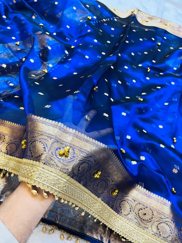 Navy_Blue_Viral_Ghungroo_Tissue_Silk_Banarasi_Saree