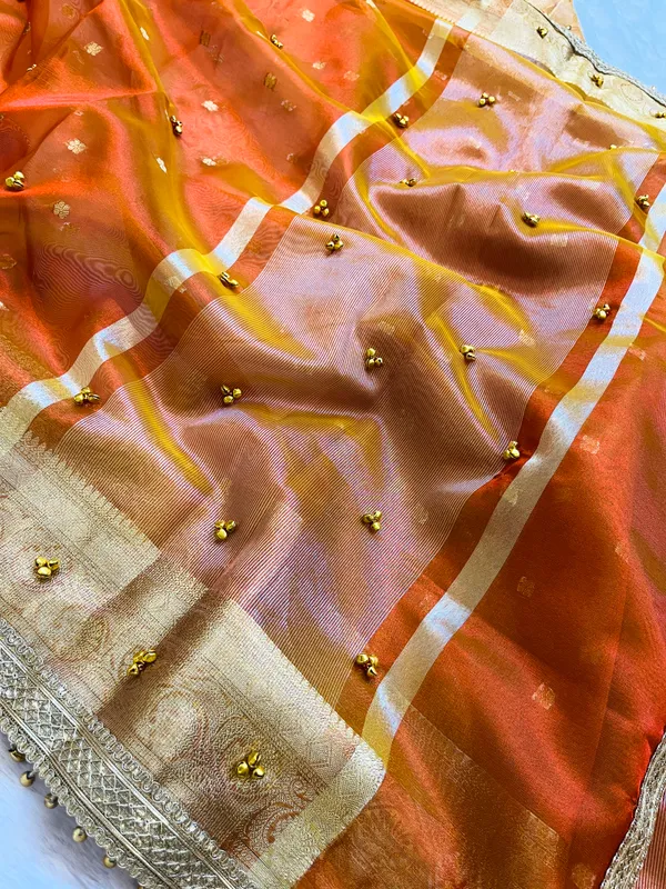 Orange_Viral_Ghungroo_Tissue_Silk_Banarasi_Saree
