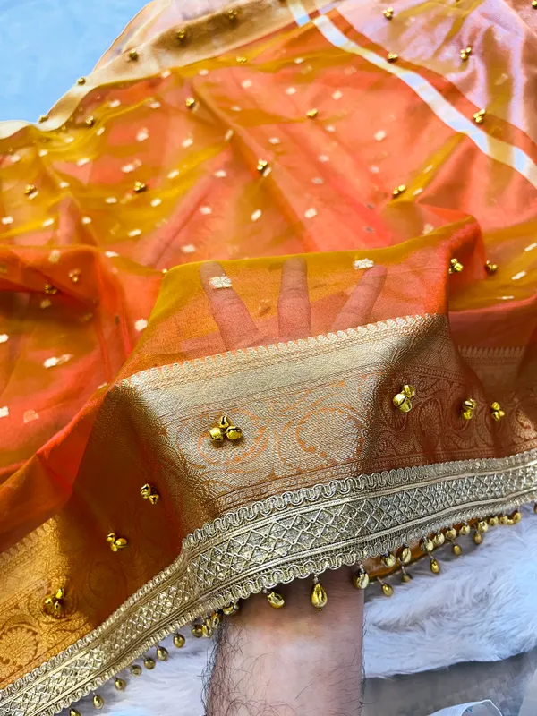 Orange_Viral_Ghungroo_Tissue_Silk_Banarasi_Saree