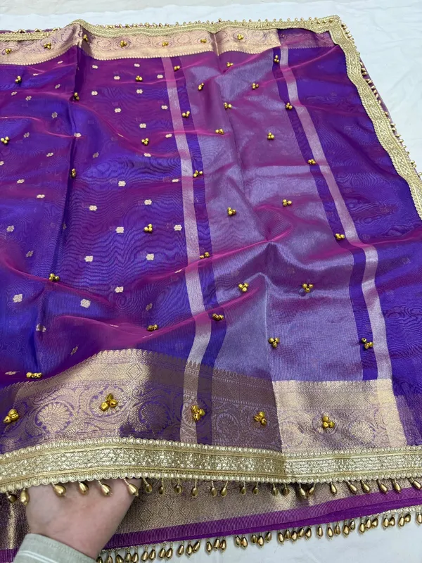 Violet_Viral_Ghungroo_Tissue_Silk_Banarasi_Saree