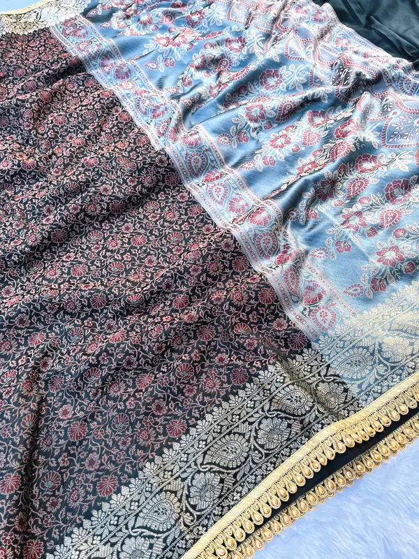 Black_Soft_Silk_Jamdani_Tanchoi_Saree_with_Designer_Moti_Lace_&_Zari_Border