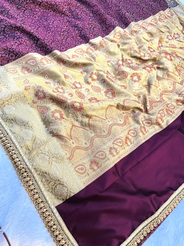 Garnet_Soft_Silk_Jamdani_Tanchoi_Saree_with_Designer_Moti_Lace_&_Zari_Border