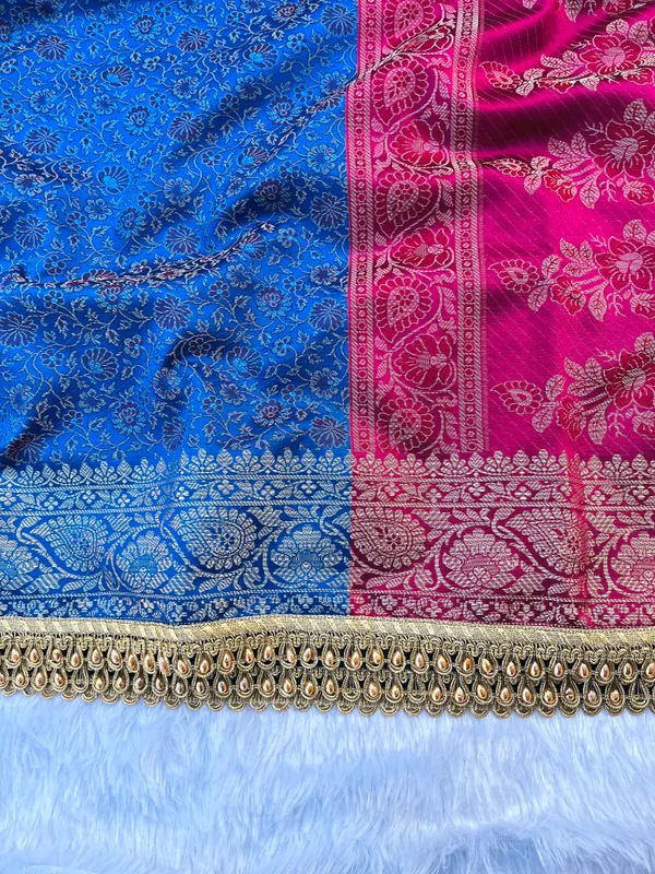 Royal_Blue_Soft_Silk_Jamdani_Tanchoi_Saree_with_Designer_Moti_Lace_&_Zari_Border