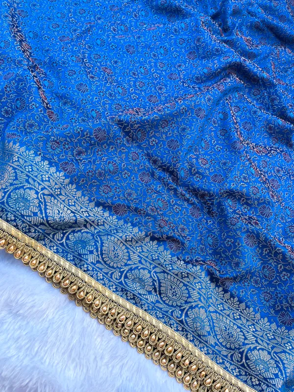 Royal_Blue_Soft_Silk_Jamdani_Tanchoi_Saree_with_Designer_Moti_Lace_&_Zari_Border