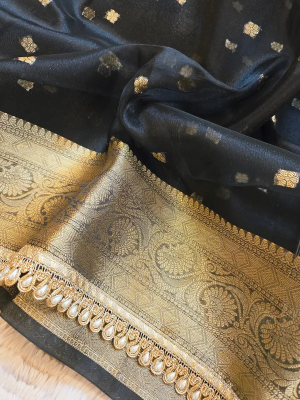 Black_Tissue_Silk_Zari_Buti_Lace_Border_Banarasi_Saree_For_Women