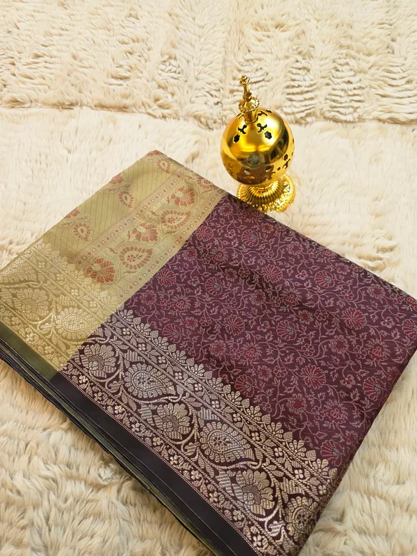 Wine_Maroon_Soft_Silk_Jamdani_Tanchoi_Zari_Border_Saree_For_Women