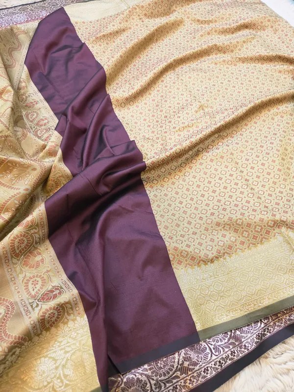 Wine_Maroon_Soft_Silk_Jamdani_Tanchoi_Zari_Border_Saree_For_Women