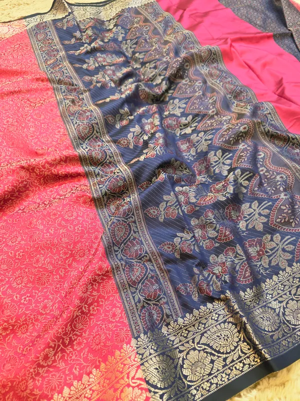 Rani_Pink_Soft_Silk_Jamdani_Tanchoi_Zari_Border_Saree_For_Women