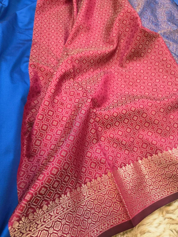 Royal_Blue_Soft_Silk_Jamdani_Tanchoi_Zari_Border_Saree_For_Women