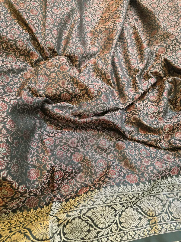 Black_Soft_Silk_Jamdani_Tanchoi_Zari_Border_Saree_For_Women
