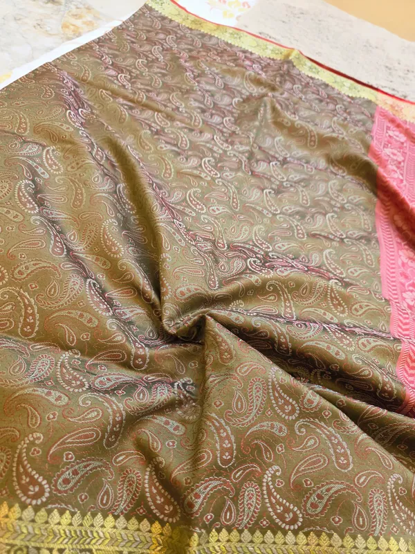 Dark_Olive_Green_Soft_Silk_Banarasi_Jamdani_Tanchui_Saree_For_Women