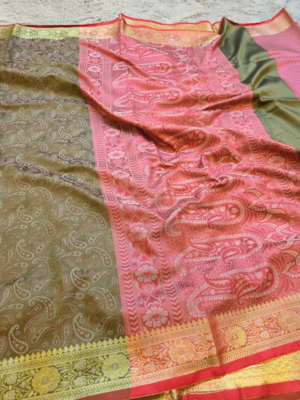 Dark_Olive_Green_Soft_Silk_Banarasi_Jamdani_Tanchui_Saree_For_Women