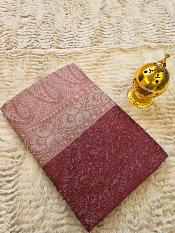 Deep_Maroon_Soft_Silk_Banarasi_Jamdani_Tanchui_Saree_For_Women