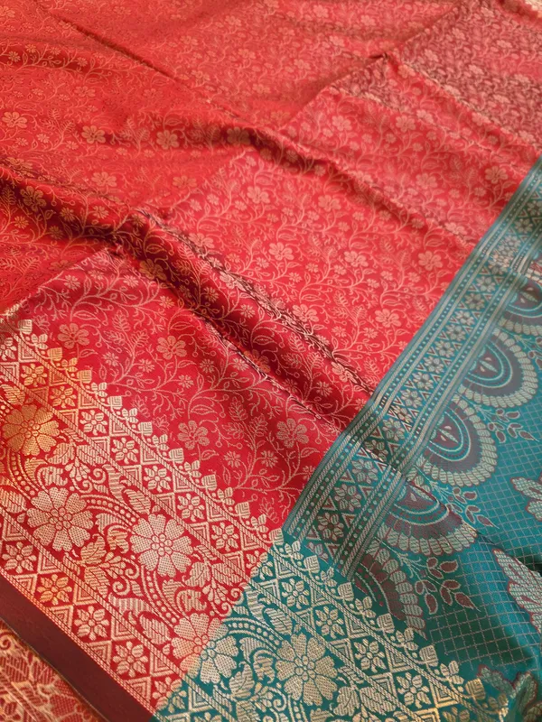 Crimson_Red_Soft_Silk_Banarasi_Jamdani_Tanchui_Saree_For_Women