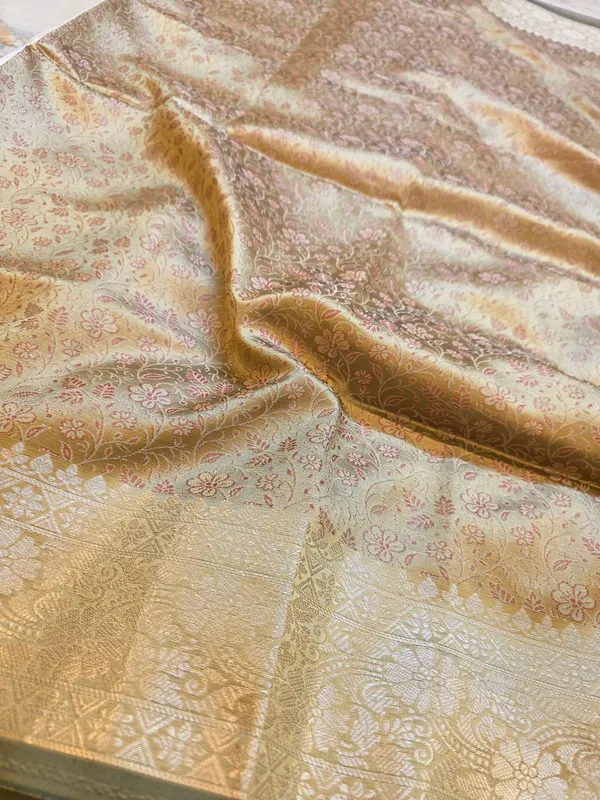 Champagne_Beige_Soft_Silk_Banarasi_Jamdani_Tanchui_Saree_For_Women