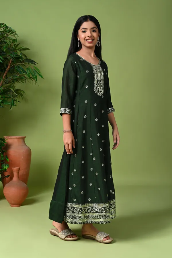 Anarkali_Embroidered_Gown_With_Zari_Work_And_Sequins_Green_Green
