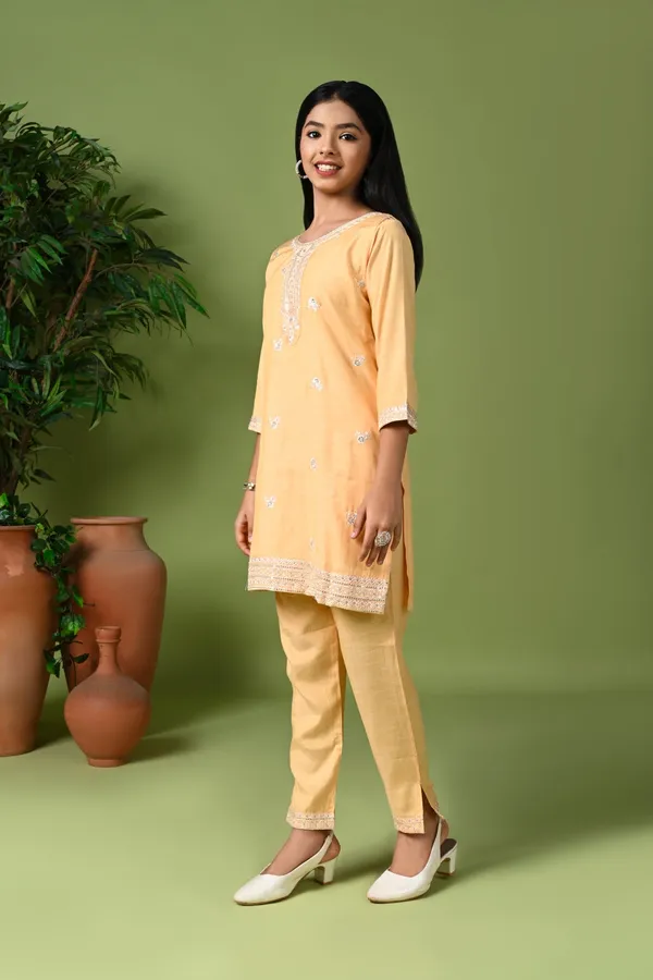Pastel_Blue_Embroidered_Kurta_Set_With_Pants_Dupatta_Sky_Blue
