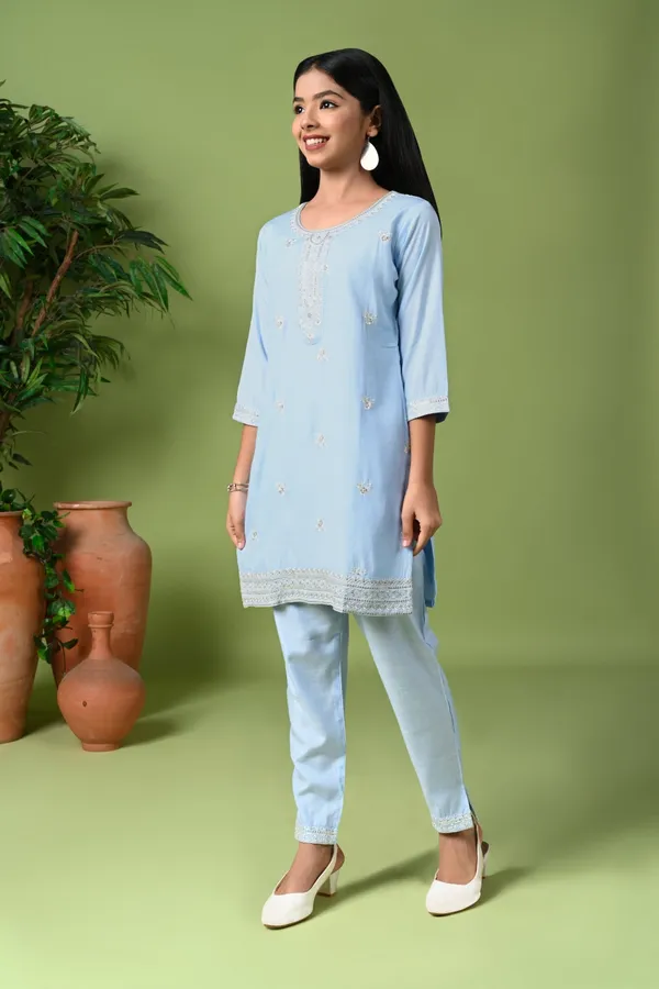 Pastel_Blue_Embroidered_Kurta_Set_With_Pants_Dupatta_Sky_Blue