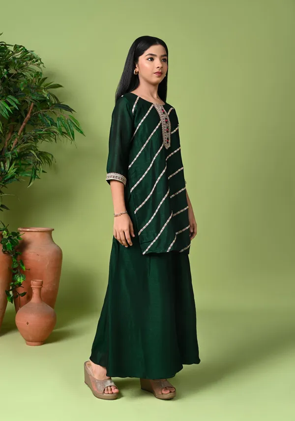 Green_Silk_Embroidered_Kurta_Set_With_Palazzo_Pants_And_Dupatta_Green