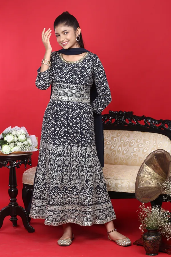 Chiffon_Zari_Embroidery_Work_Gown_Set_With_Dupatta_Blue