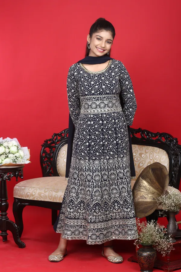 Chiffon_Zari_Embroidery_Work_Gown_Set_With_Dupatta_Blue