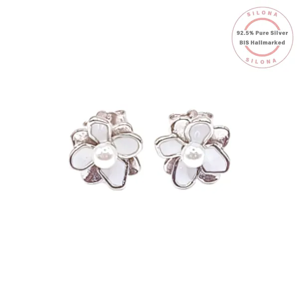 Dainty_Pearl_Bloom_Stud_Earrings_Default_Title