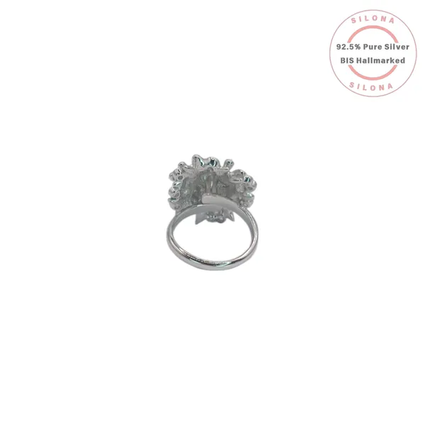 Enamel_Bloom_Daisy_Cluster_Ring_Ring_Only