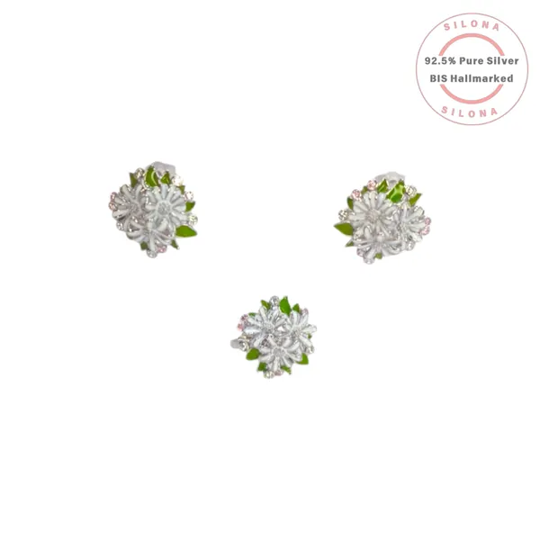 Enamel_Bloom_Daisy_Cluster_Ring_Ring_With_Earrings