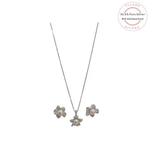 Elegant_Pearl_Flower_Necklace_Set_Default_Title
