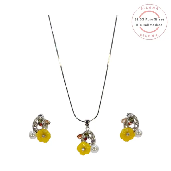 Enamel_Floral_Pearl_Necklace_Set_Default_Title
