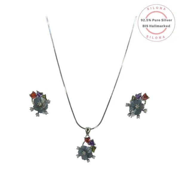 Artisanal_Floral_Bouquet_Necklace_Set_Default_Title
